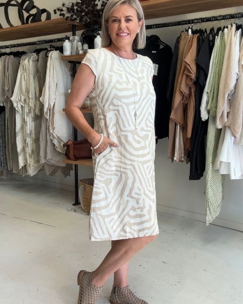 Nelia™ – Stilvolles Bedrucktes Sommerkleid