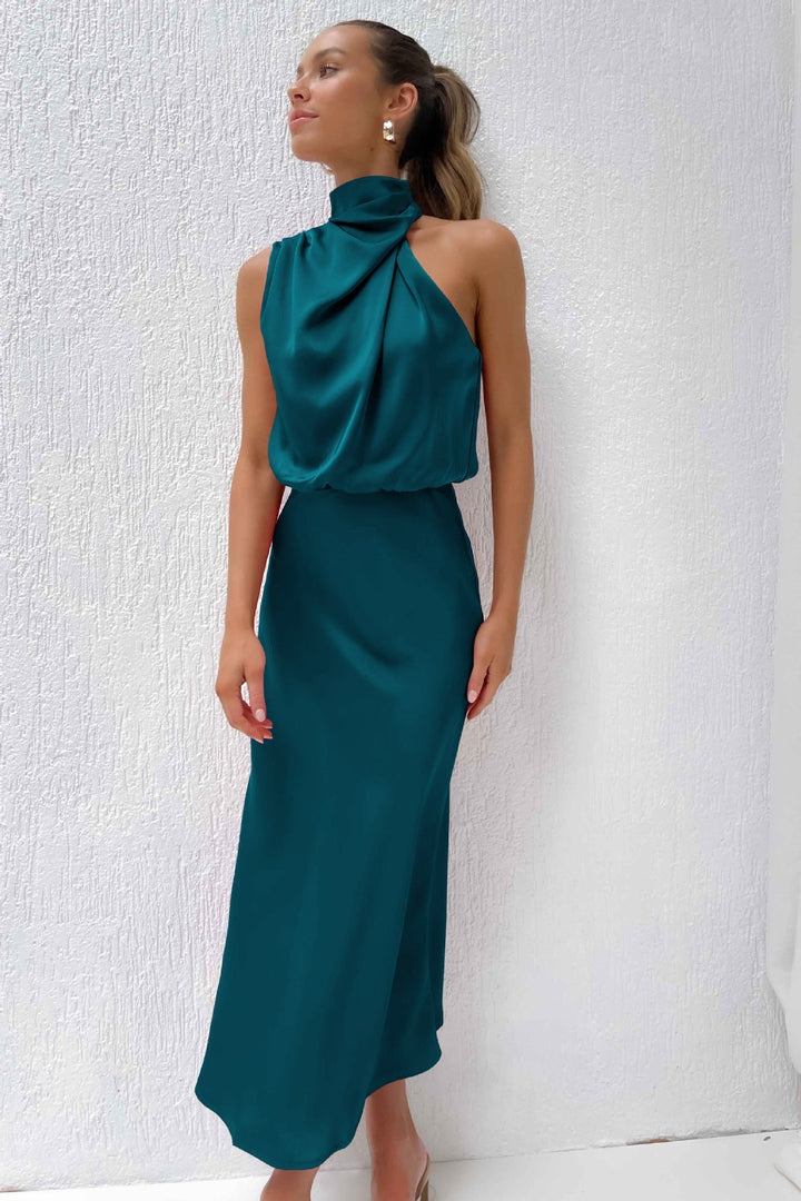 Carlina | Langes Satin-Kleid mit Halterneck