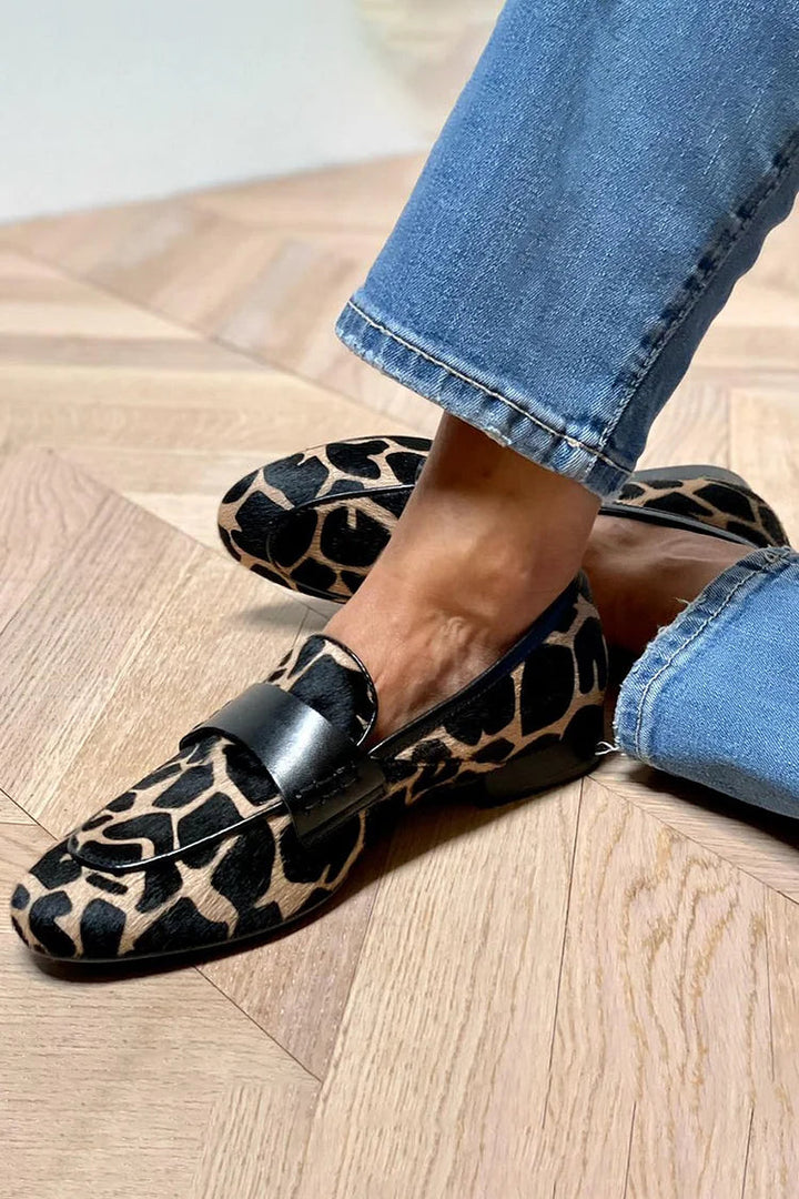 TIERDRUCK LOAFER MIT ELEGANTEN DETAILS