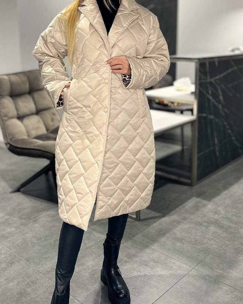 Daisy™ - Lässiger Mid-Length Baumwollmantel mit Revers