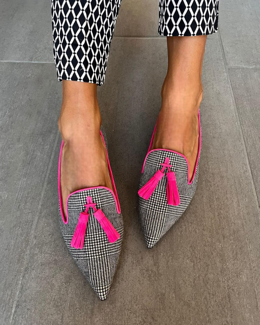 SPITZ LOAFER MIT FLUO FRANSEN
