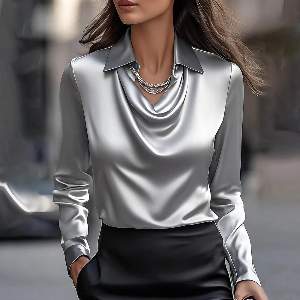 Olive™ - Elegante Satinbluse mit drapiertem Ausschnitt
