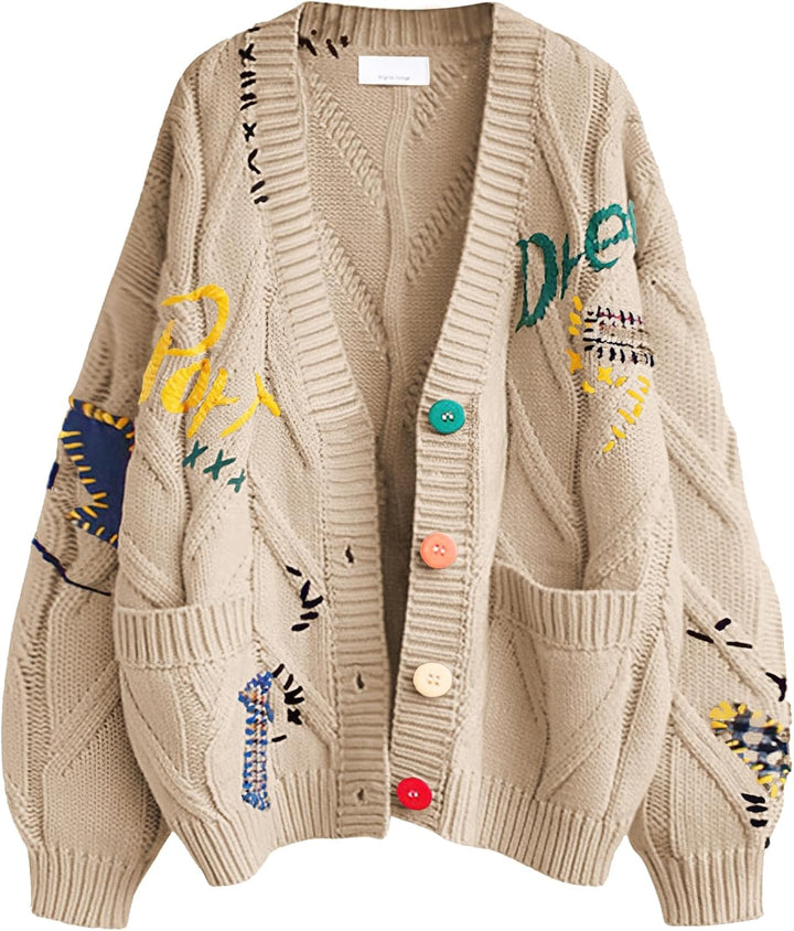 Clara – Die Verspielte Strickweste