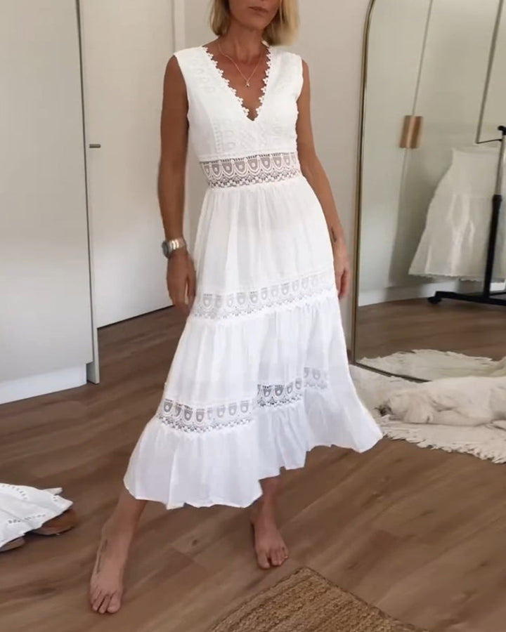 Kim | Spitzen V-Ausschnitt Kleid (Fast ausverkauft)