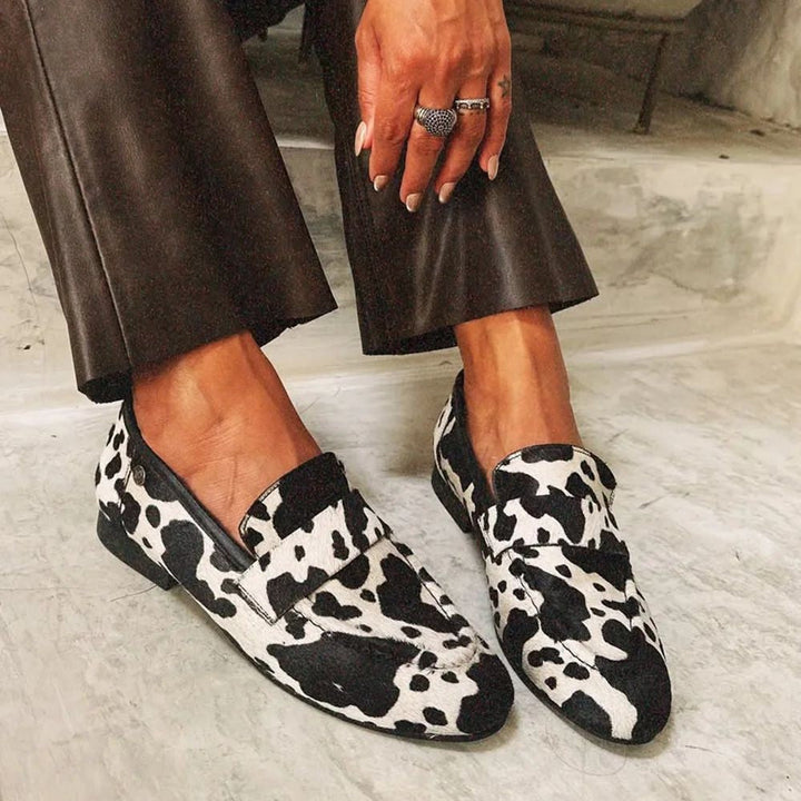 ELEGANTE TIERE PRINT LOAFERS