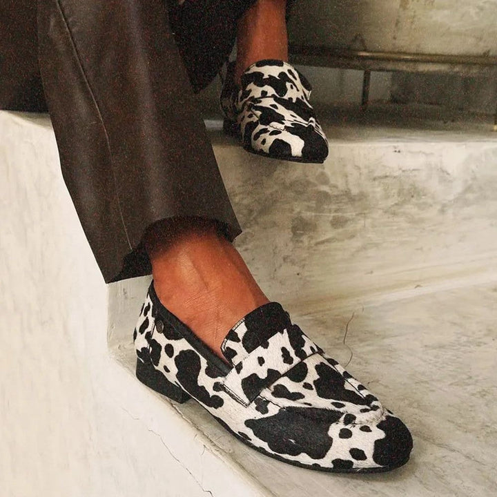 ELEGANTE TIERE PRINT LOAFERS