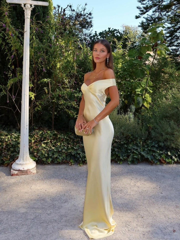 Dove - Strapless Satin Abendkleid mit schulterfreiem Design