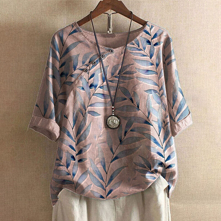 Claudine™ – Bluse mit Blattdruck und Knopfdetails