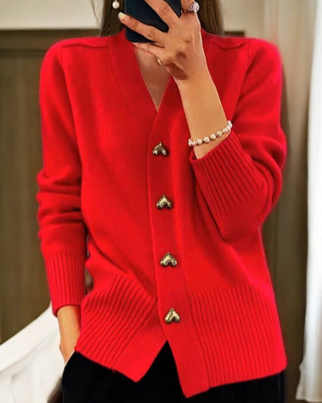 Adele™ - Eleganter Herzknopf-Cardigan